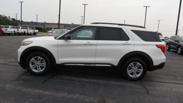 Certified 2023 Ford Explorer XLT w/ Equipment Group 202A image 13