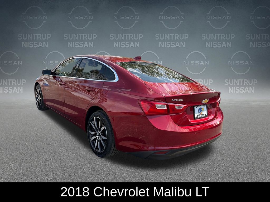Used 2018 Chevrolet Malibu LT w/ Driver Confidence Package FWD image 3