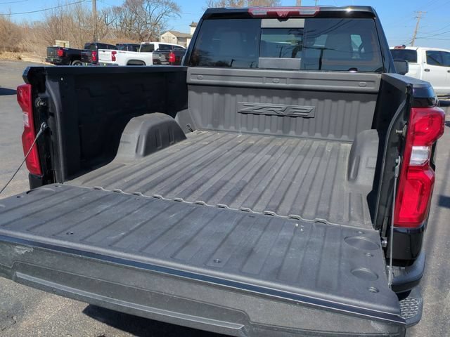 Certified 2023 Chevrolet Silverado 1500 ZR2 w/ Technology Package AWD/4WD image 33