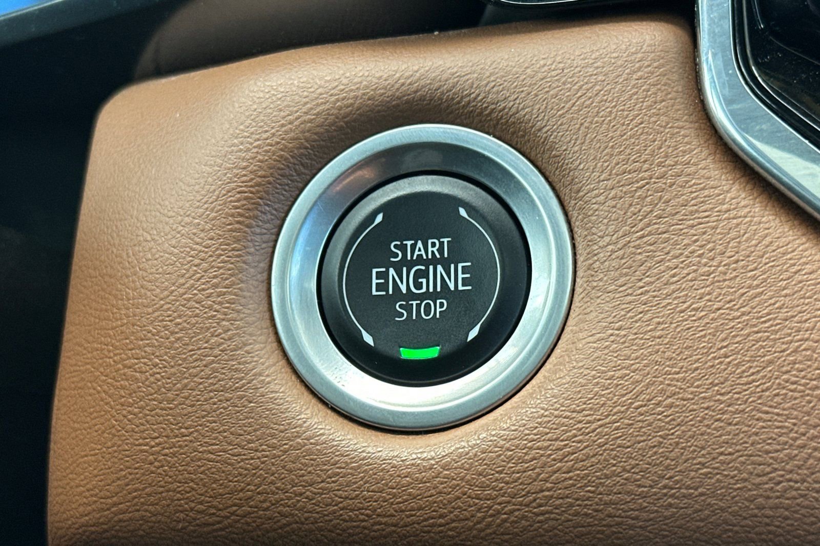 Used 2024 GMC Canyon AT4 w/ AT4 Premium Package image 22