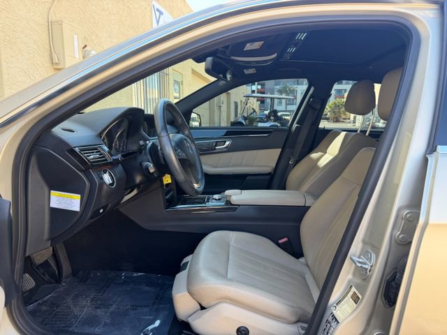 Used 2011 Mercedes-Benz E 550 Sedan w/ Premium 1 Pkg image 16