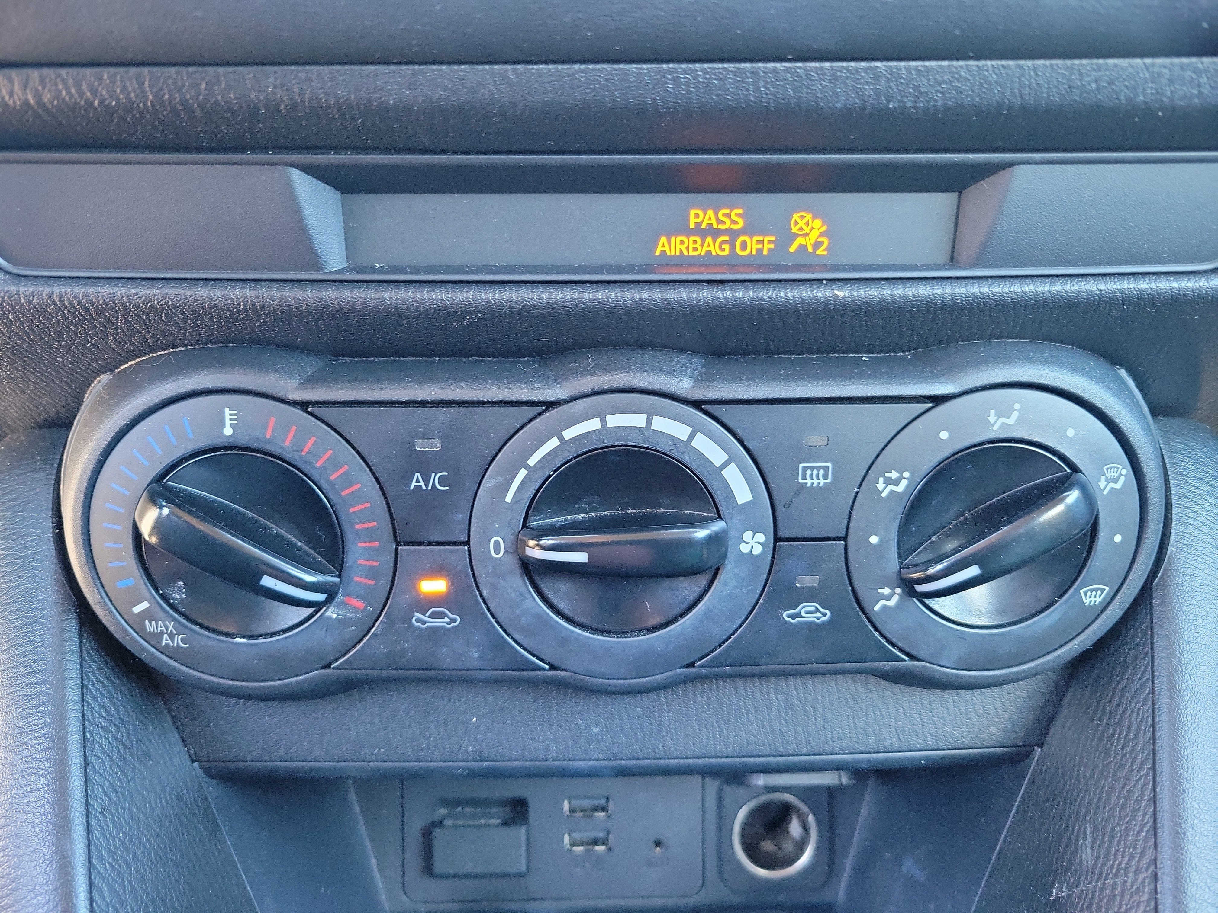 Used 2019 MAZDA CX-3 Sport image 11