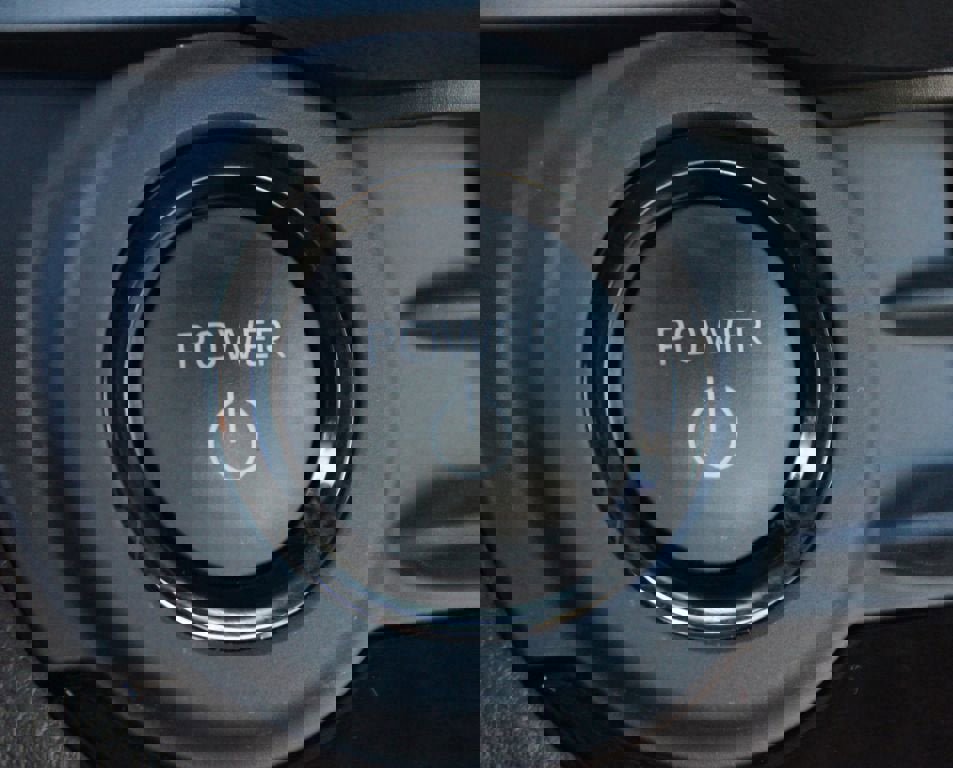 Used 2025 Toyota Crown Platinum image 9