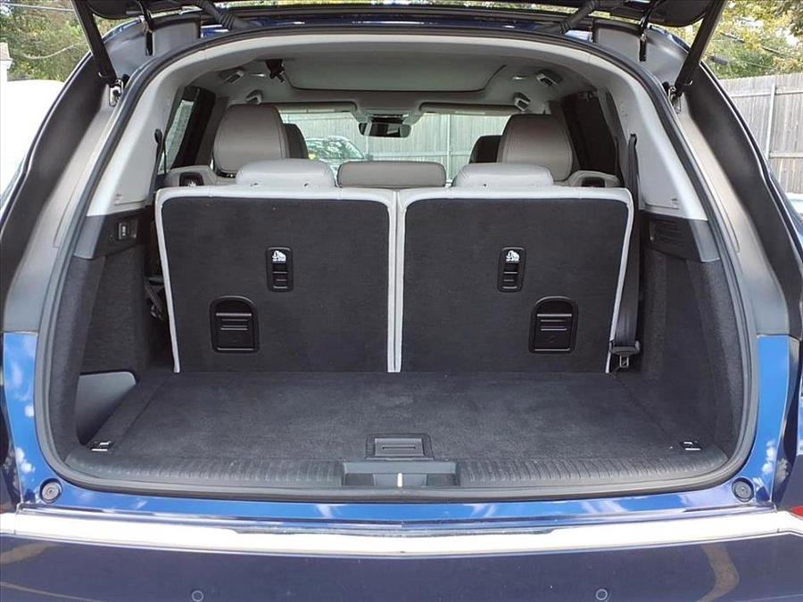 Used 2022 Acura MDX SH-AWD w/ Technology Package image 9