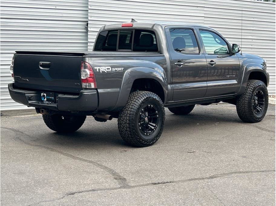 Used 2014 Toyota Tacoma 4x4 Double Cab image 10