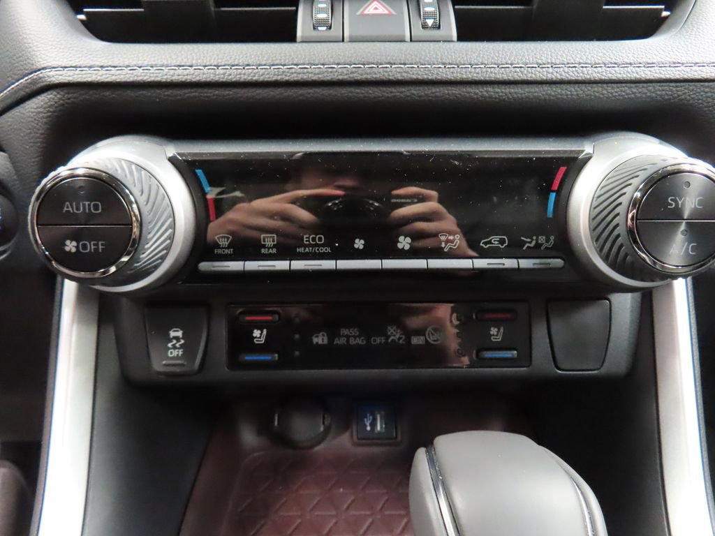 Used 2024 Toyota RAV4 Limited w/ Weather Package image 42