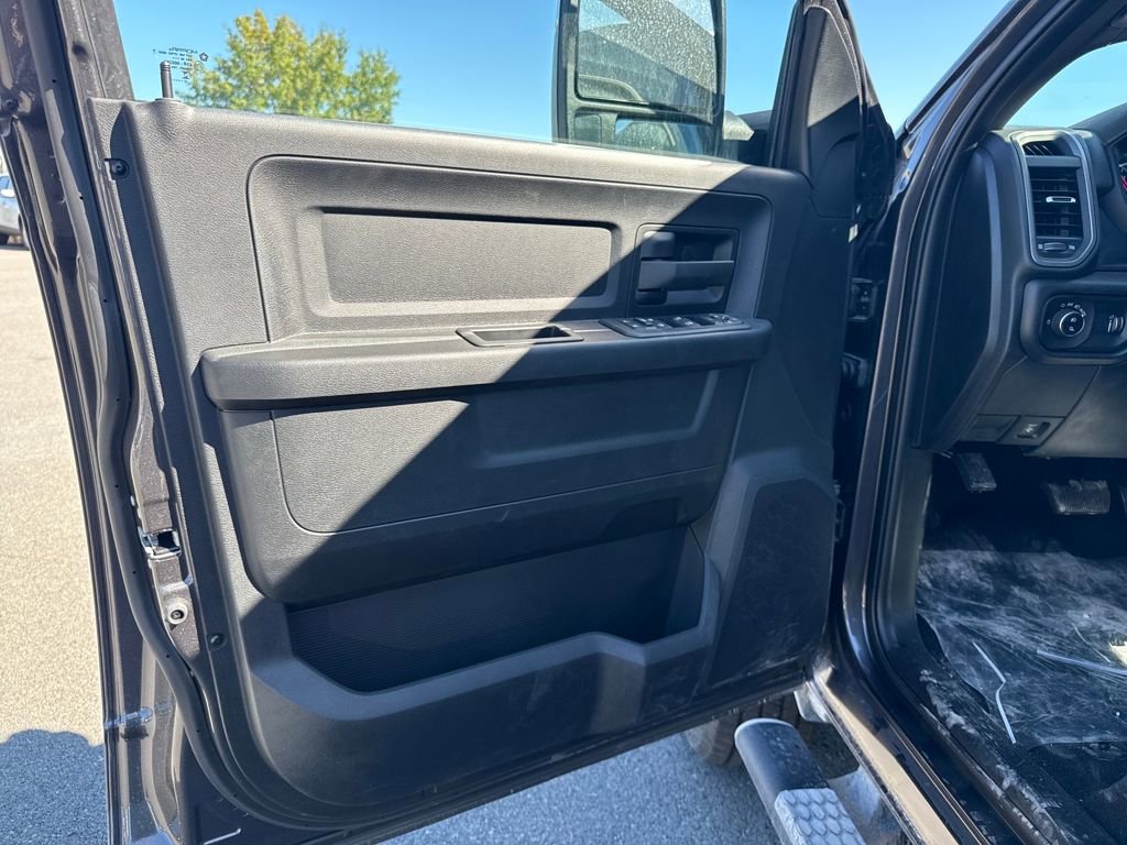 New 2026 RAM 3500 Tradesman image 12