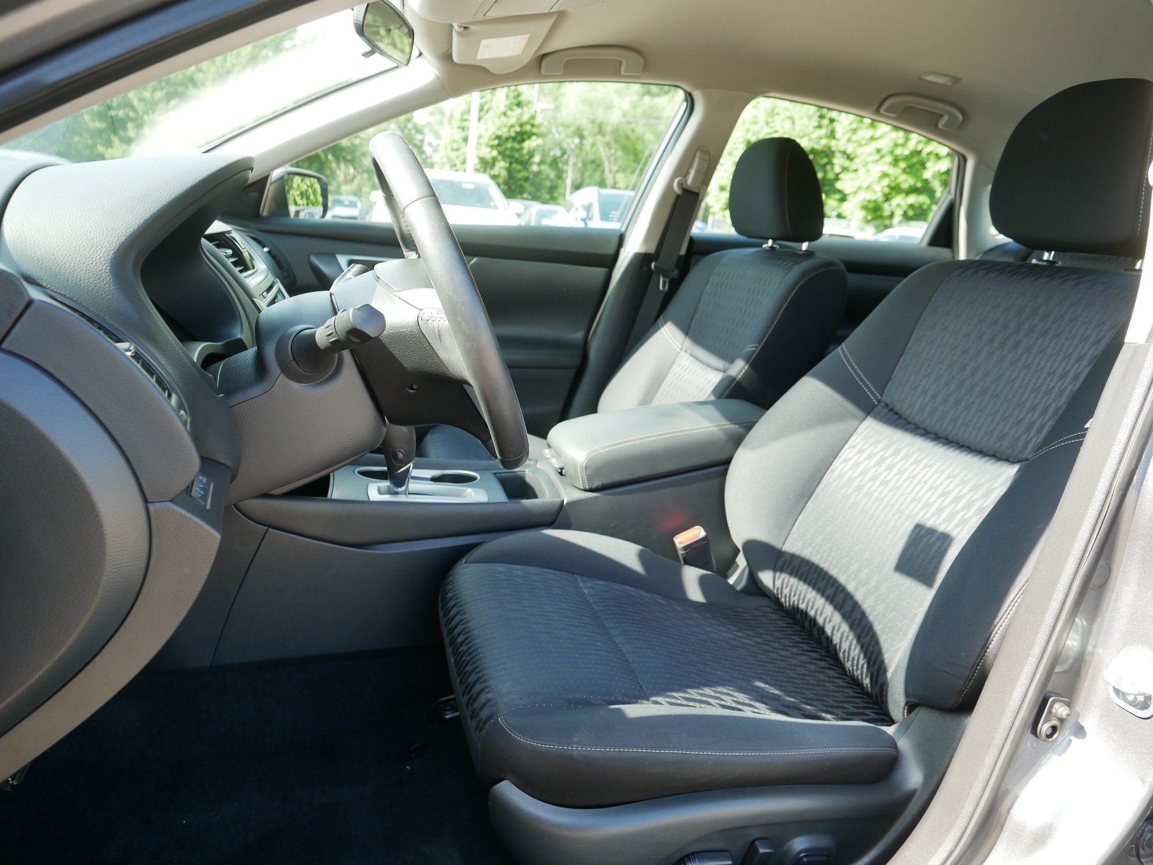 Certified 2017 Nissan Altima 2.5 SV FWD image 33