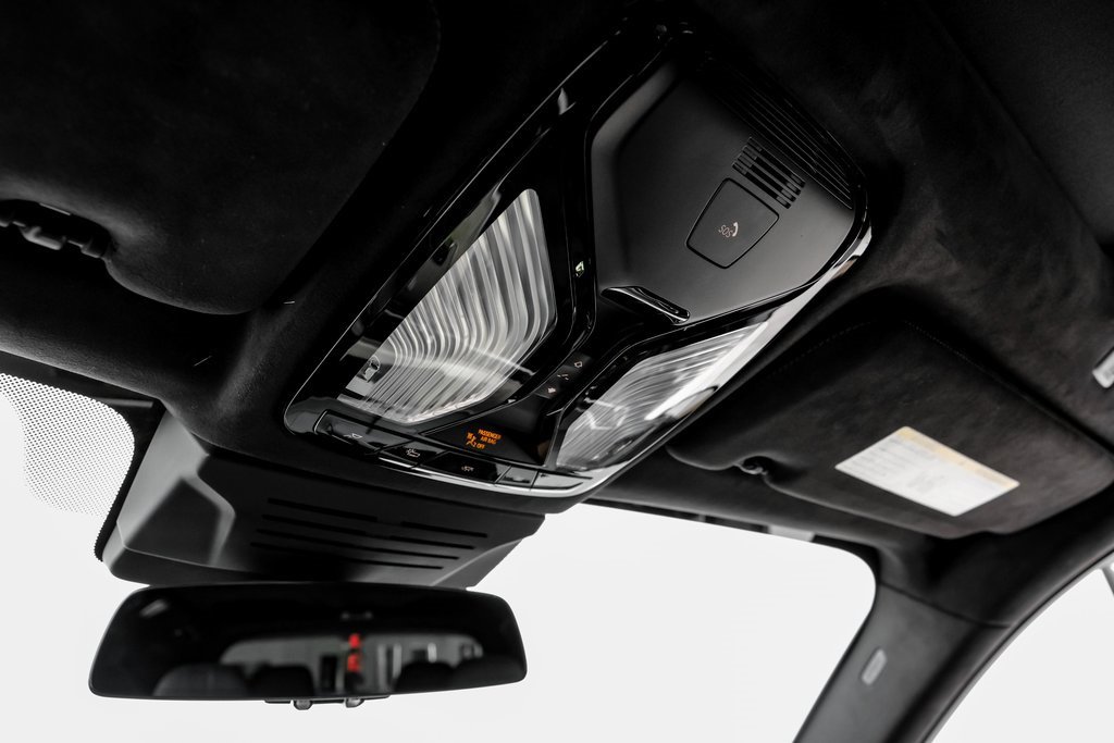 Used 2024 BMW ALPINA XB7 image 21