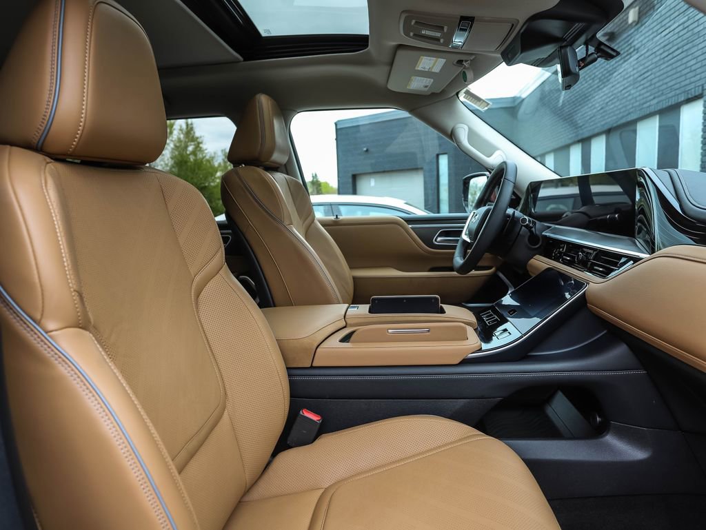 Used 2025 INFINITI QX80 Luxe AWD/4WD image 35