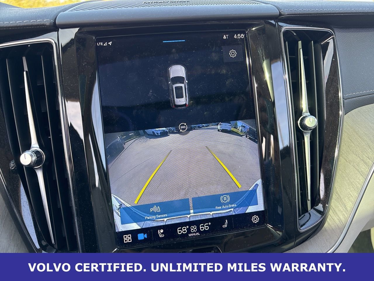 Used 2023 Volvo XC60 B5 Ultimate w/ Climate Package image 21