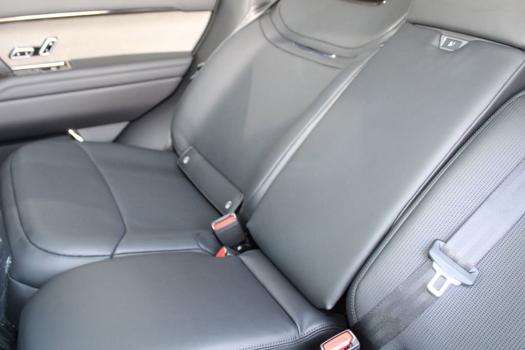 New 2026 Land Rover Range Rover SV image 20