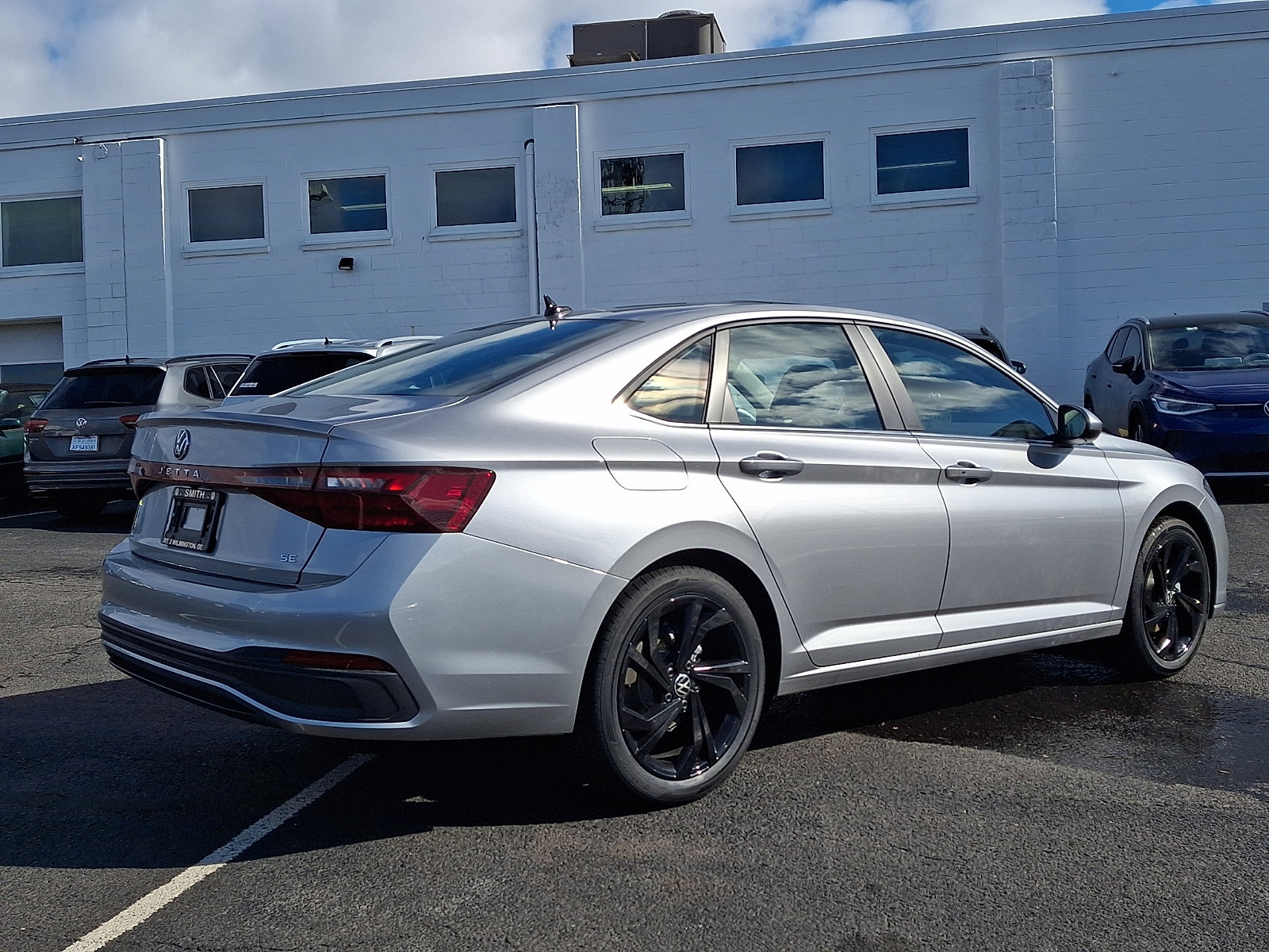 New 2026 Volkswagen Jetta SE FWD image 4
