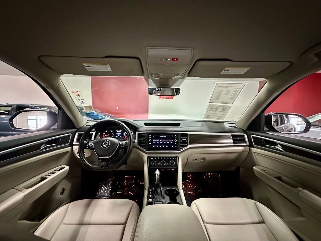 Used 2021 Volkswagen Atlas SE w/ Panoramic Sunroof Package FWD image 25
