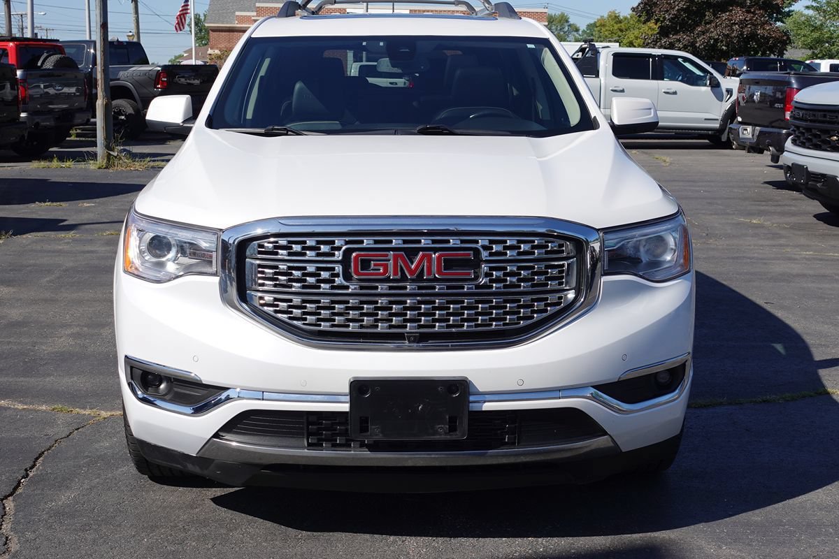 Used 2019 GMC Acadia Denali w/ Technology Package FWD image 5