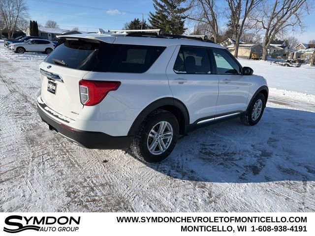 Used 2022 Ford Explorer XLT w/ Equipment Group 202A image 4