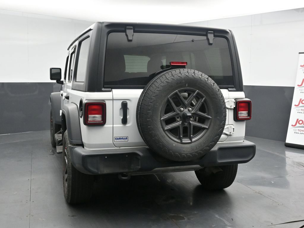 Used 2024 Jeep Wrangler Sport S image 6