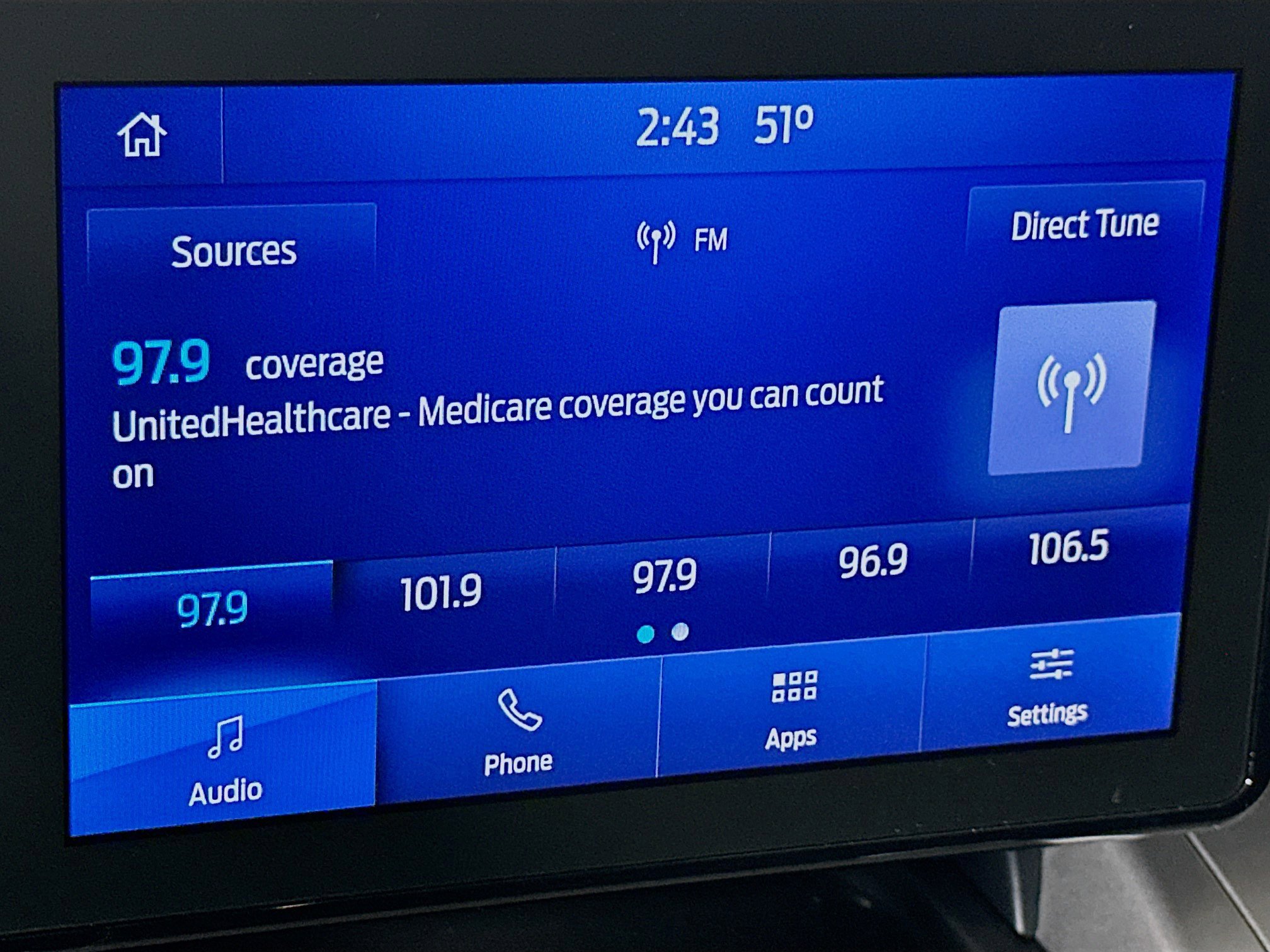 Used 2021 Ford Explorer XLT w/ Equipment Group 202A AWD/4WD image 21