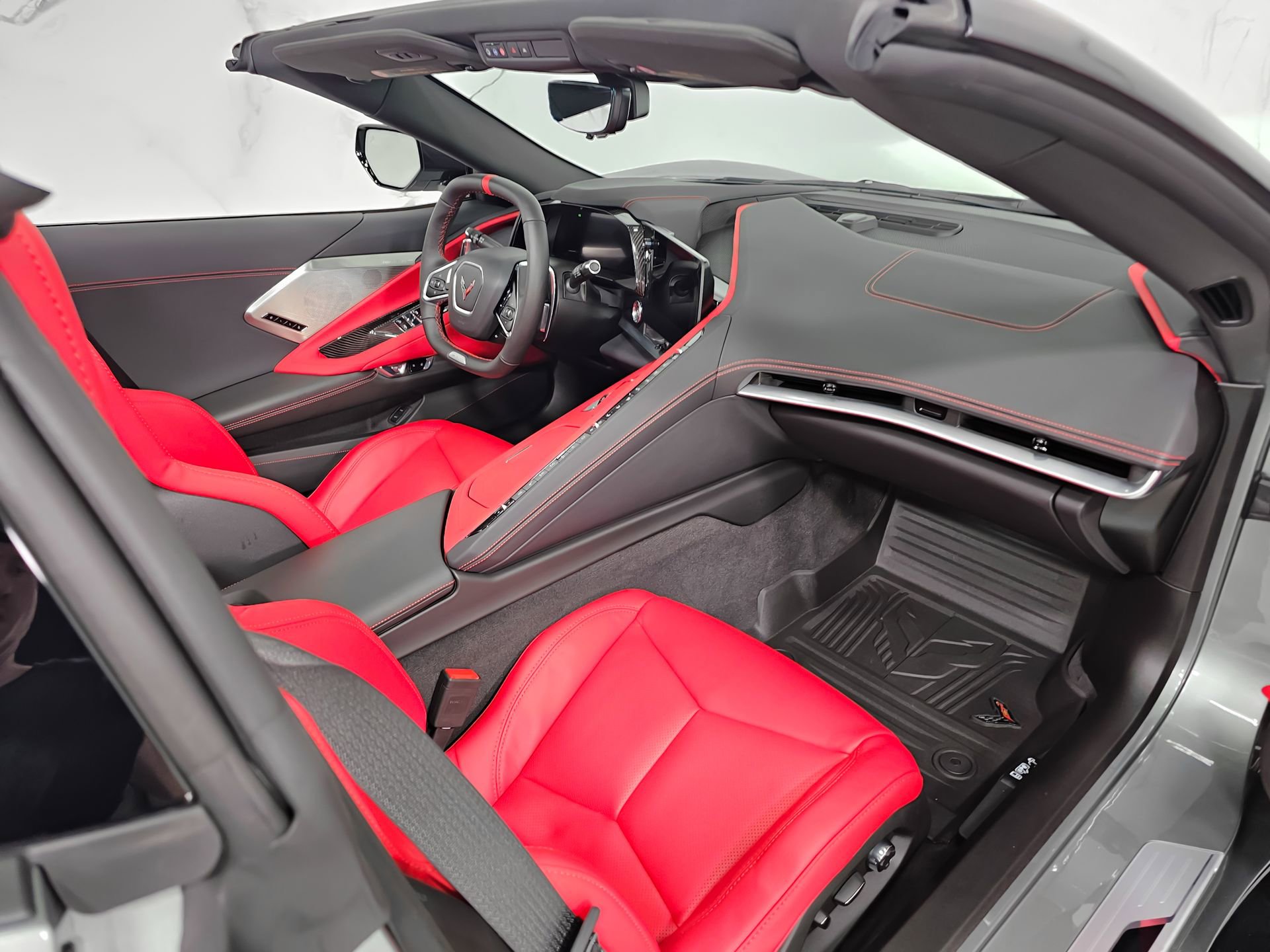 Used 2024 Chevrolet Corvette Z06 RWD image 31