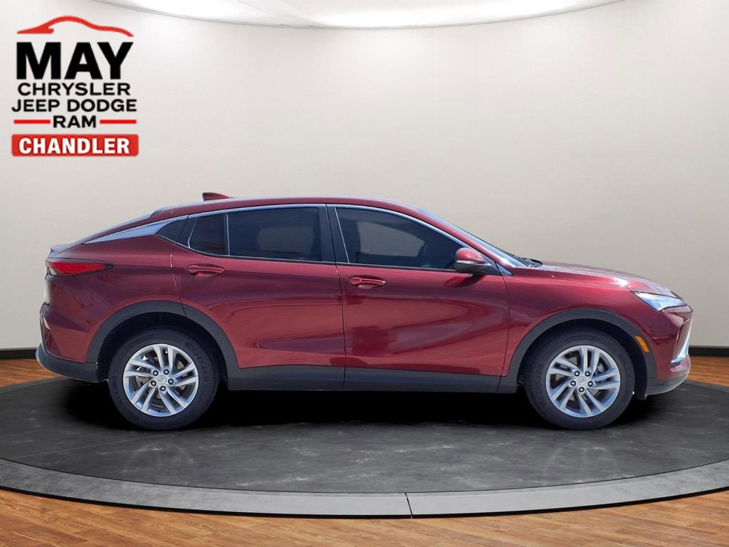 Used 2024 Buick Envista Preferred w/ Convenience I Package image 2