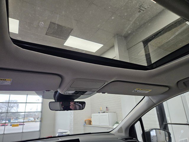 New 2026 Honda Odyssey Touring image 23