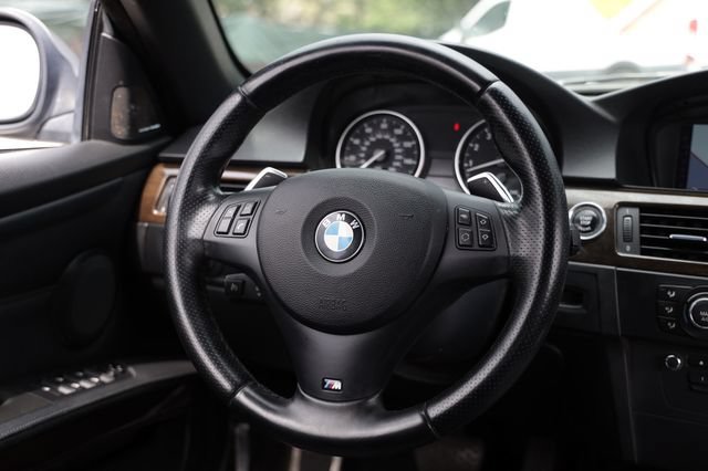 Used 2013 BMW 335i Convertible RWD image 31