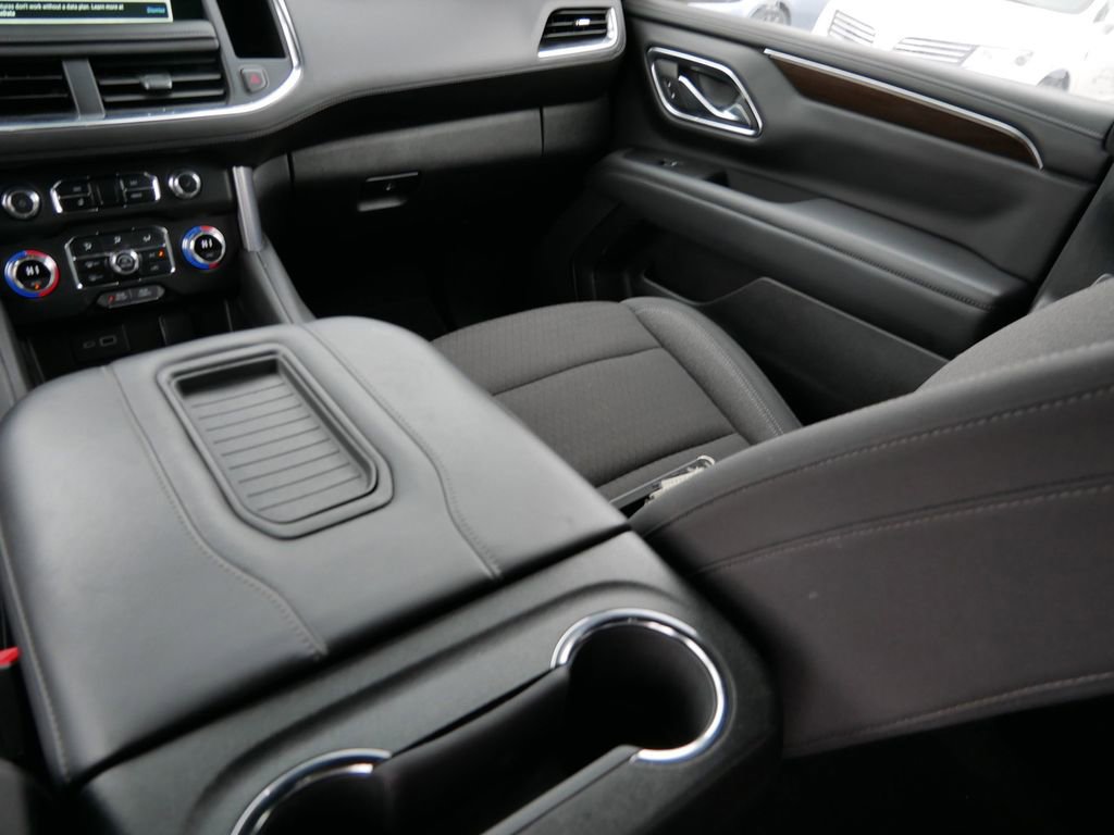 Used 2024 GMC Yukon SLE image 15