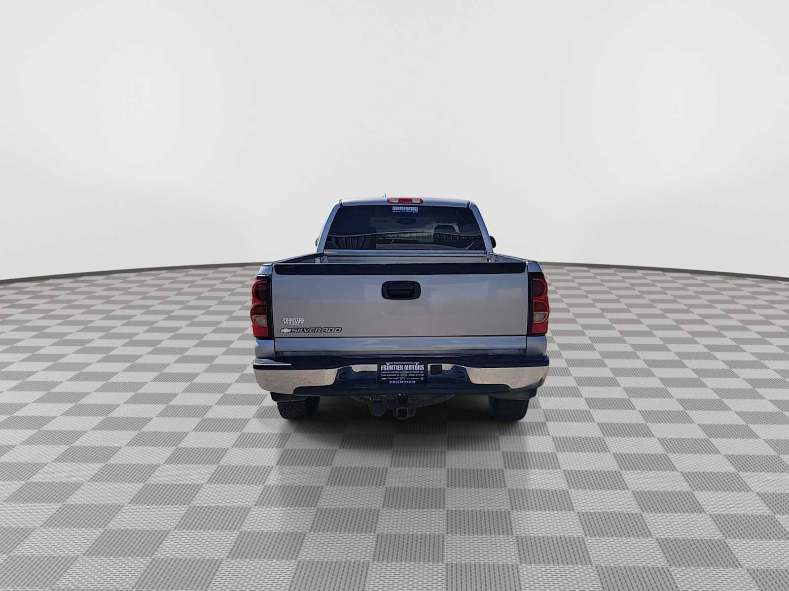 Used 2006 Chevrolet Silverado 1500 LT w/ Onstar Plus Package AWD/4WD image 7