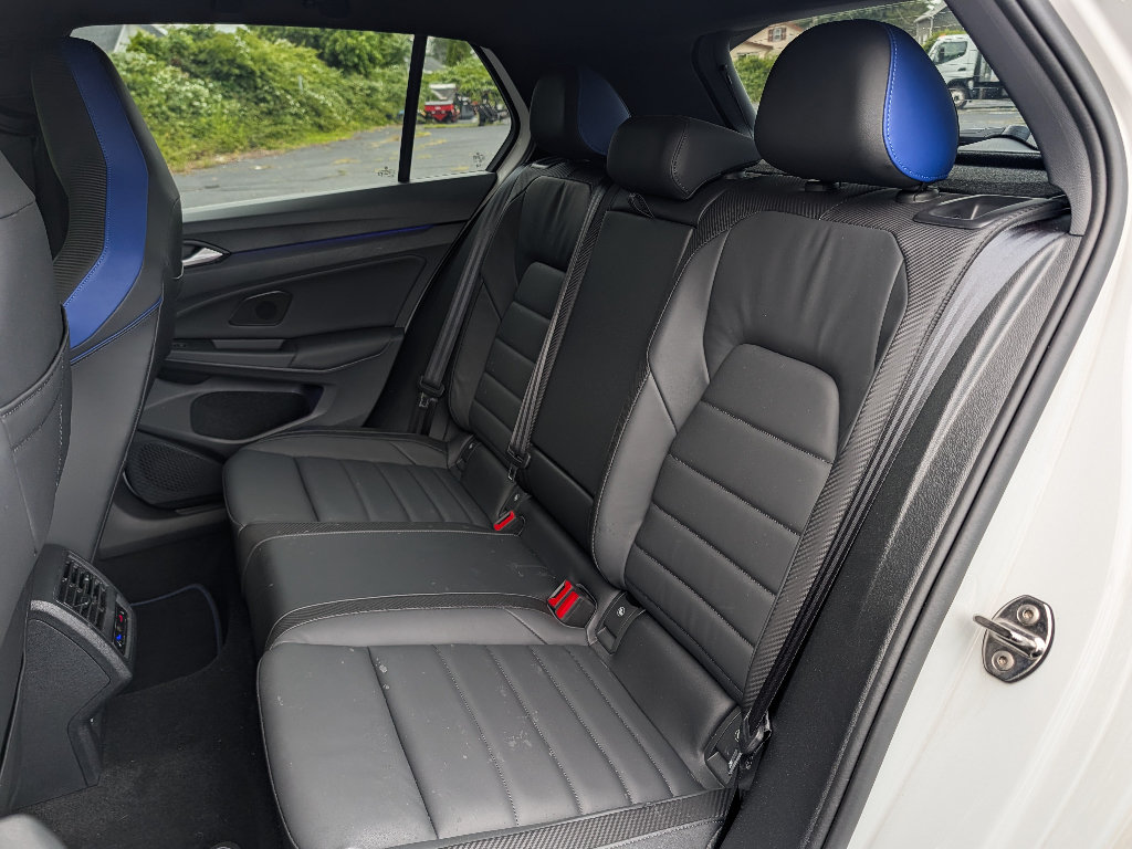 Used 2024 Volkswagen Golf R AWD/4WD image 18