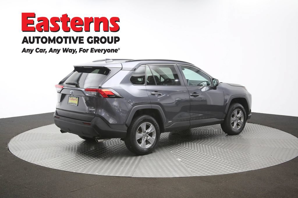 Used 2023 Toyota RAV4 LE AWD/4WD image 40