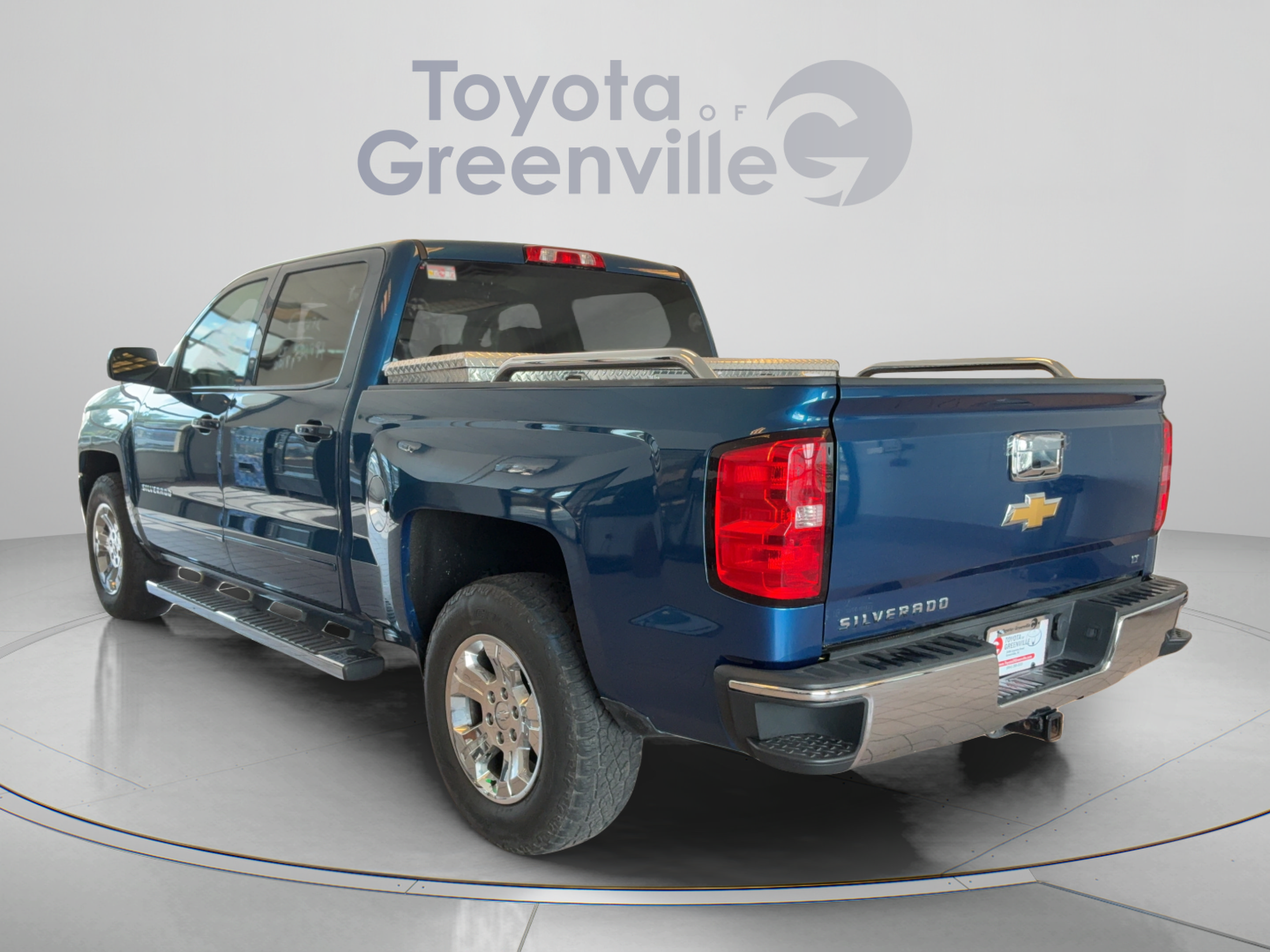 Used 2018 Chevrolet Silverado 1500 LT w/ All Star Edition AWD/4WD image 4