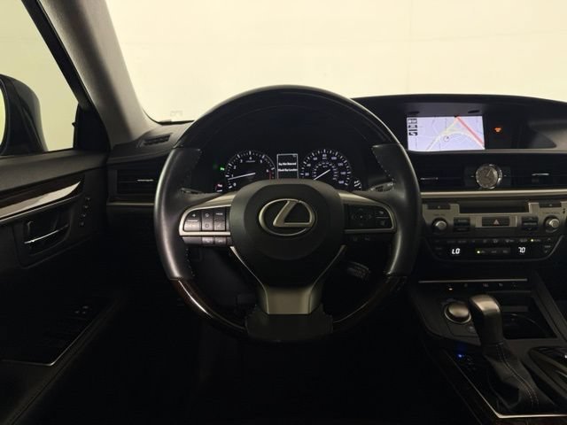 Used 2018 Lexus ES 350 w/ Luxury Package w/Wood Trim FWD image 34