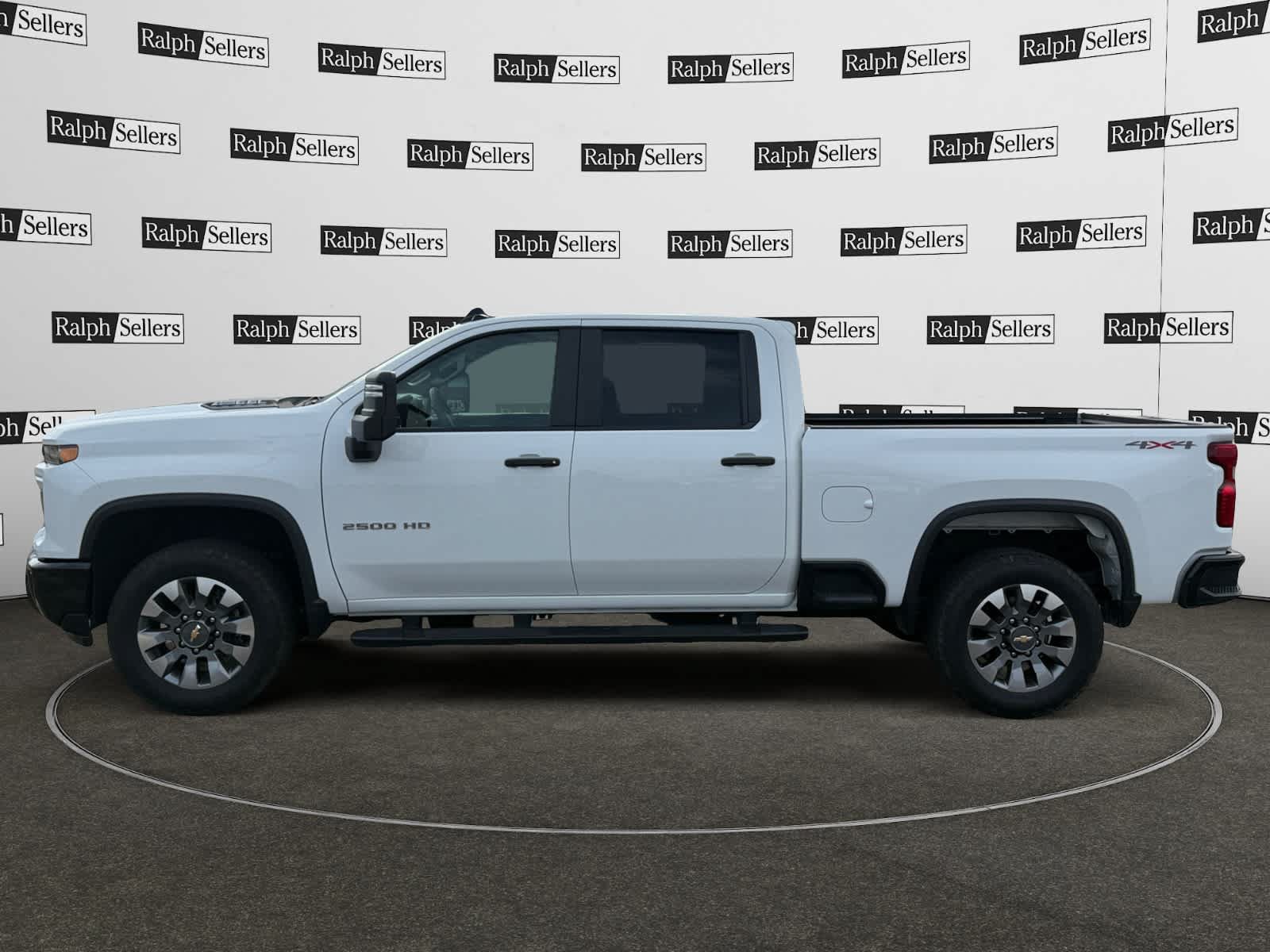 Used 2025 Chevrolet Silverado 2500 Custom w/ Custom Convenience Package AWD/4WD image 3