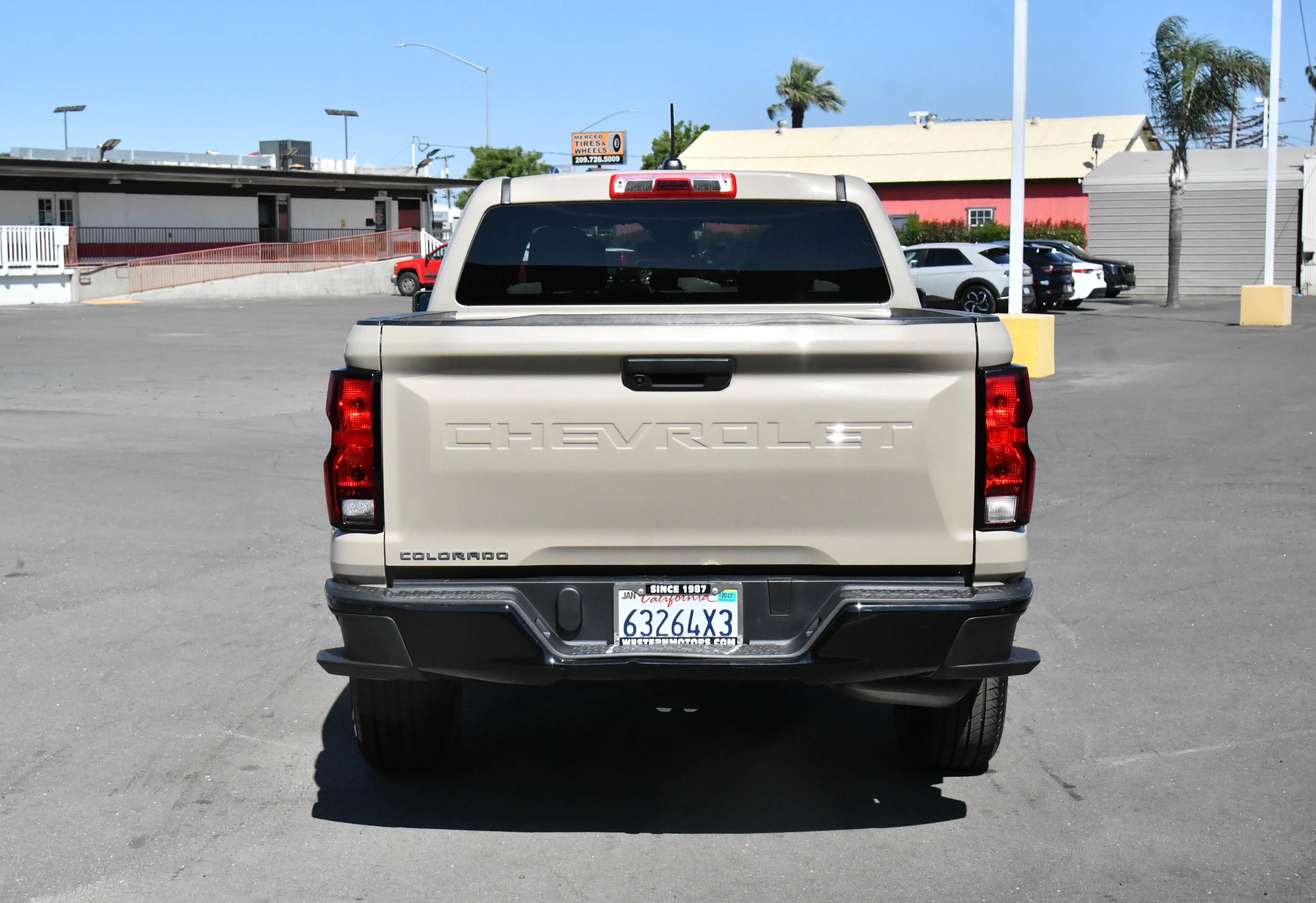 Used 2023 Chevrolet Colorado W/T RWD image 7