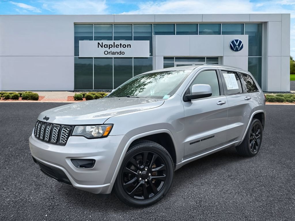 Used 2018 Jeep Grand Cherokee Altitude image 28
