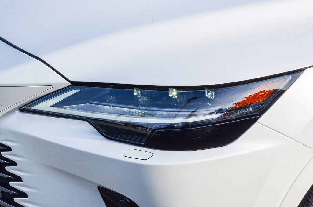 Used 2025 Lexus RX 350 w/ Convenience Package image 11