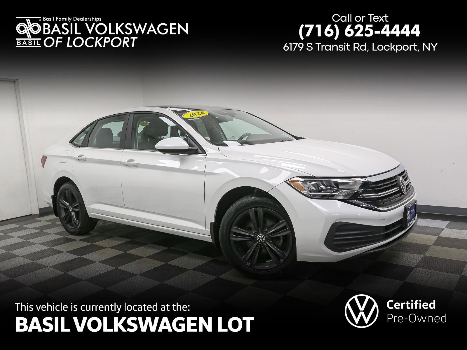 Used 2024 Volkswagen Jetta SE image 1