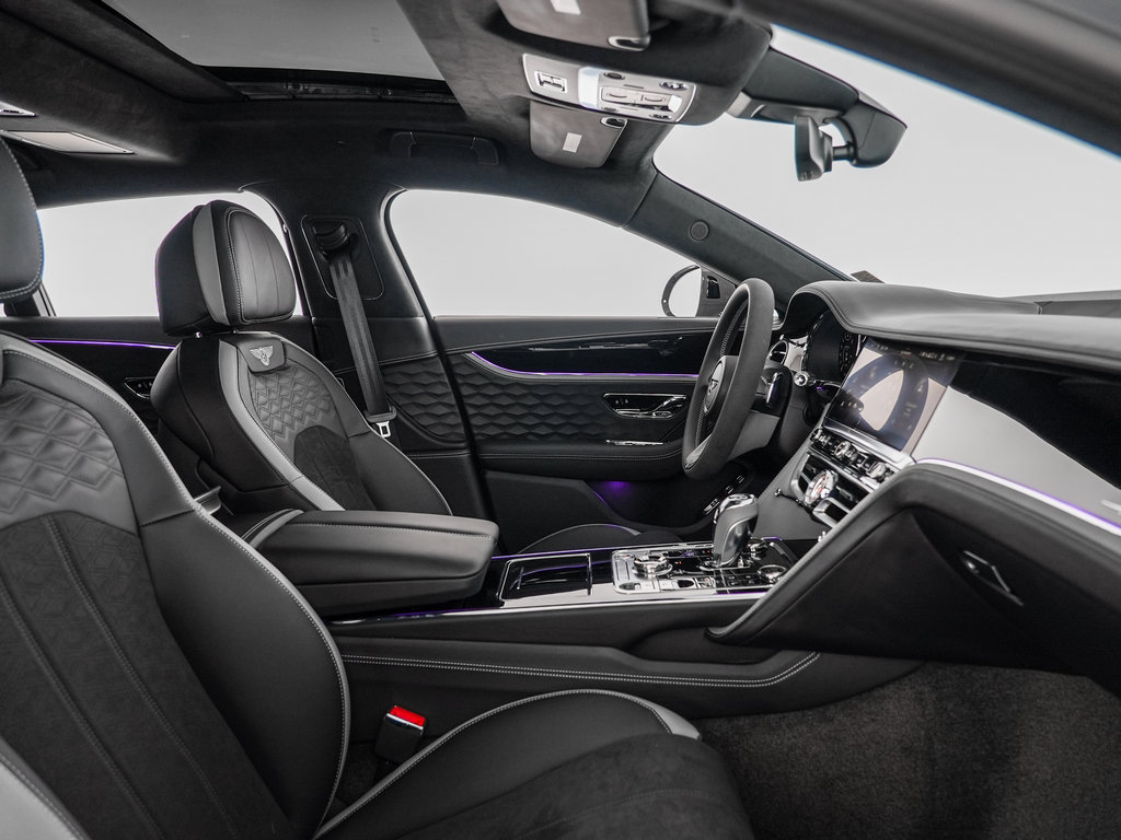Certified 2025 Bentley Flying Spur Plug-In Hybrid AWD/4WD image 33