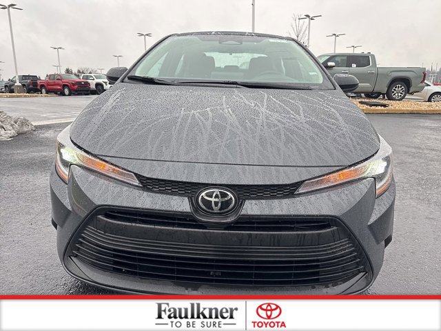Used 2023 Toyota Corolla LE image 2