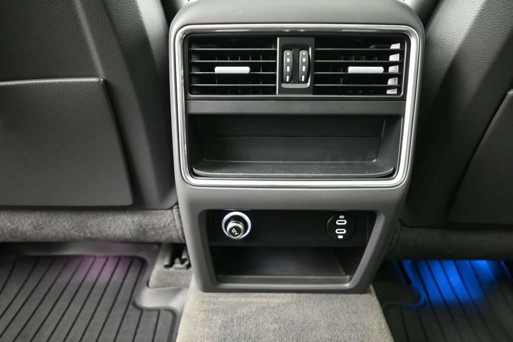 Certified 2022 Porsche Cayenne Platinum Edition AWD/4WD image 12