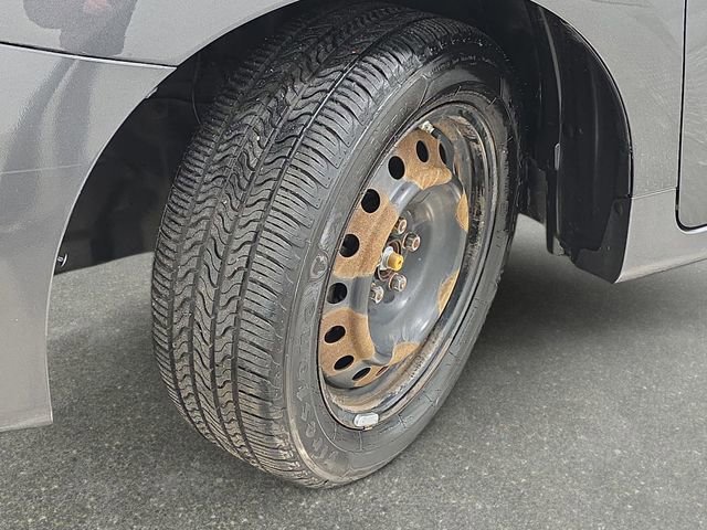 Used 2009 Toyota Matrix FWD image 26