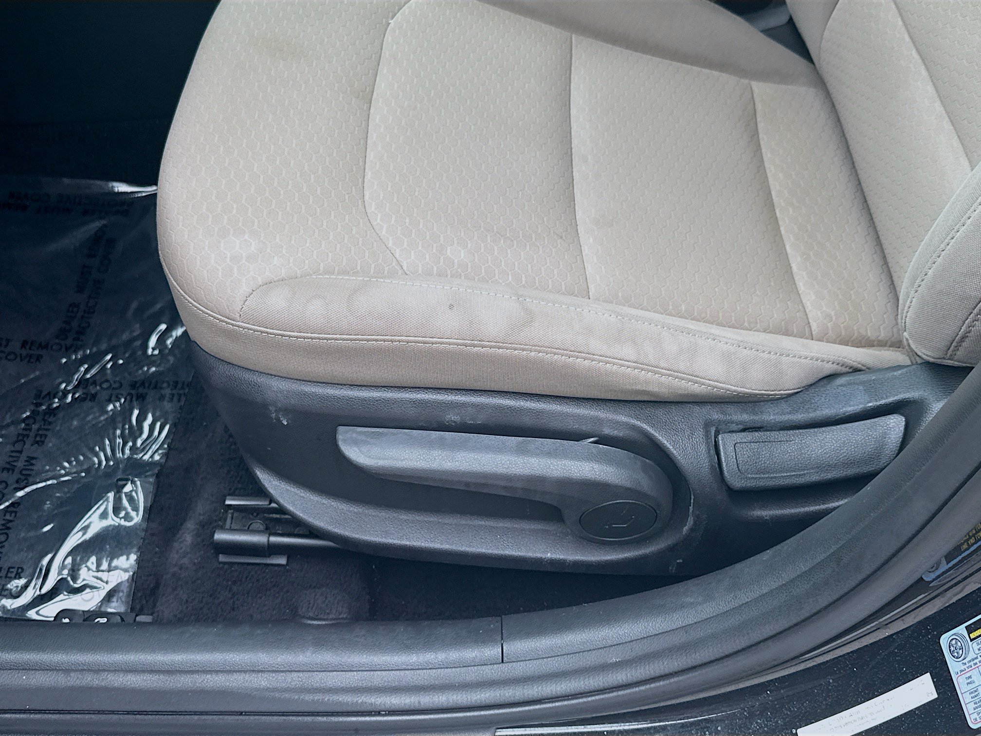 Used 2020 Hyundai Elantra SE FWD image 15