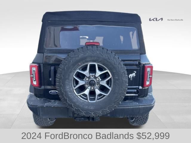 Used 2024 Ford Bronco Badlands image 7