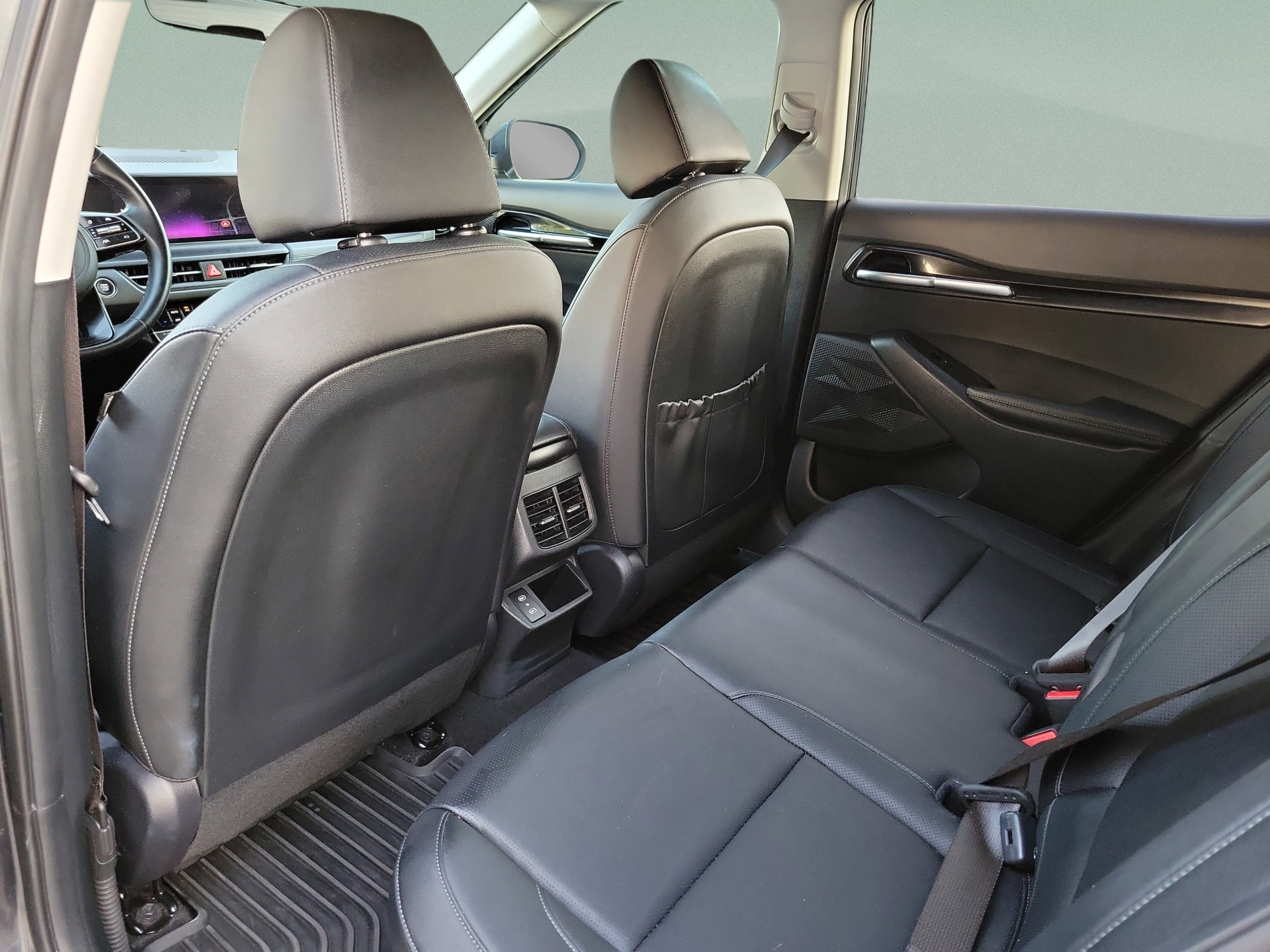 Certified 2024 Kia Seltos EX FWD image 6