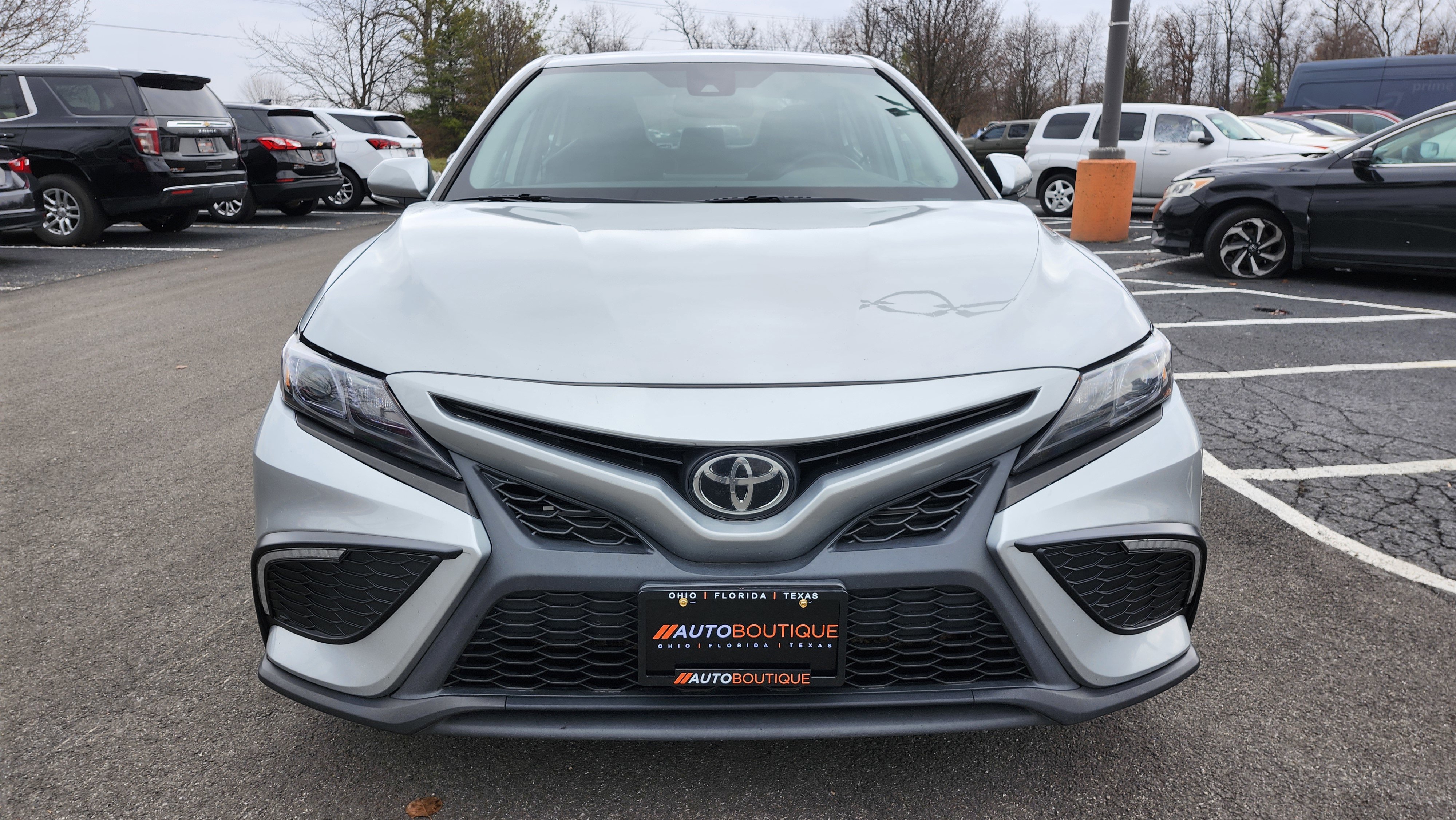 Used 2023 Toyota Camry SE image 12