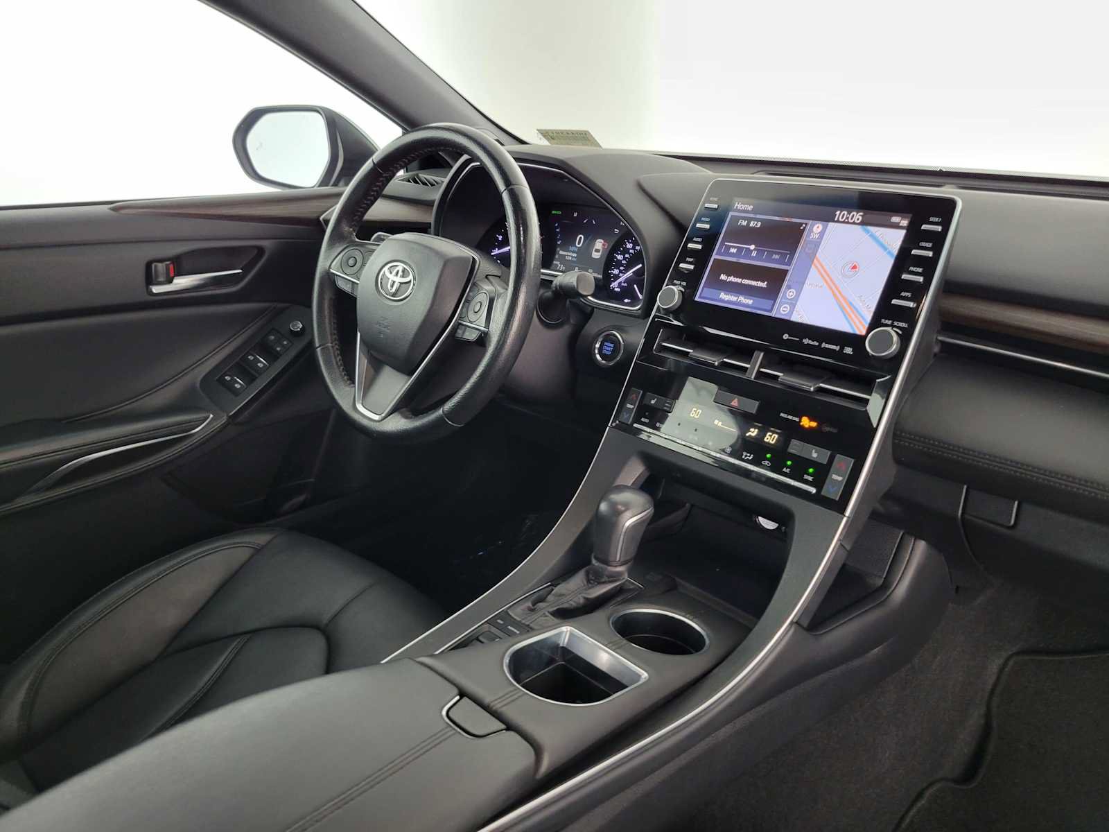 Used 2020 Toyota Avalon XLE w/ Carpet Mat Package FWD image 11