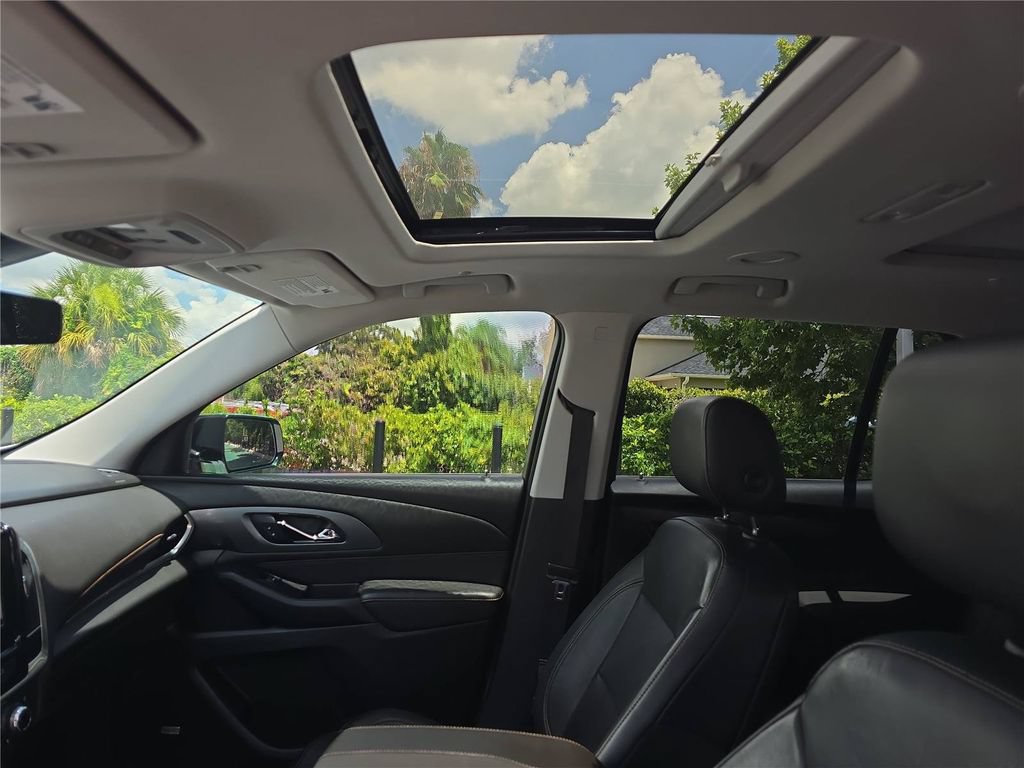 Used 2019 Chevrolet Traverse Premier w/ Redline Edition AWD/4WD image 35