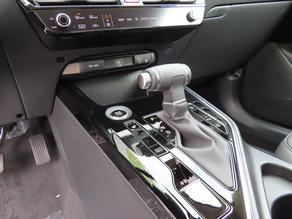 New 2026 Kia Niro EX FWD image 6