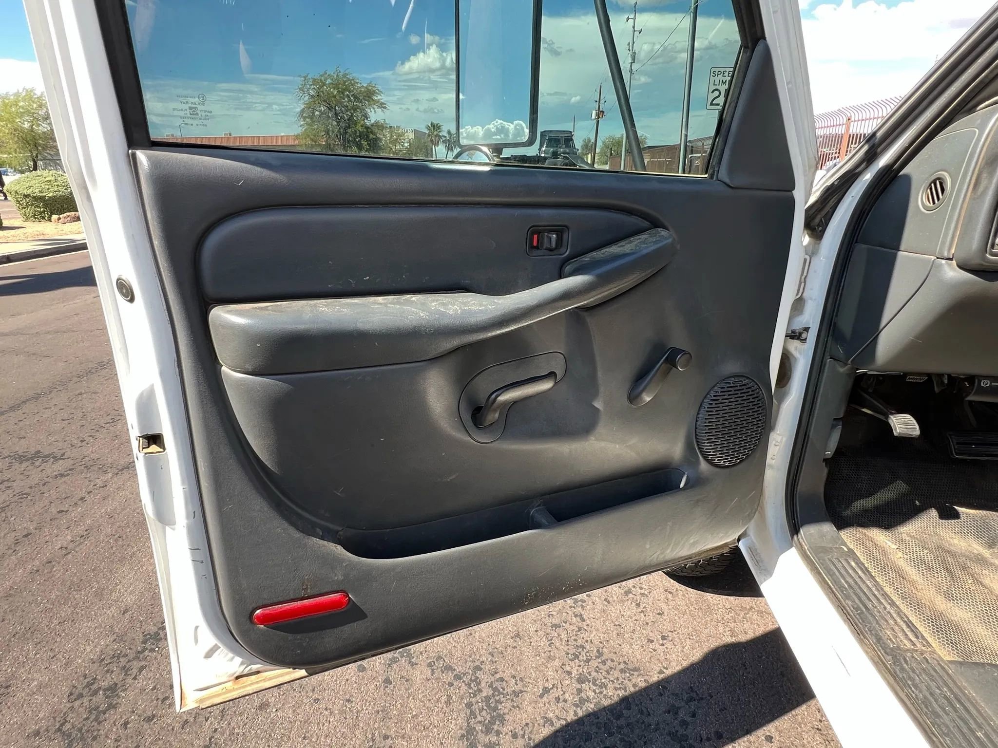 Used 2002 Chevrolet Silverado 3500 2WD Regular Cab image 9