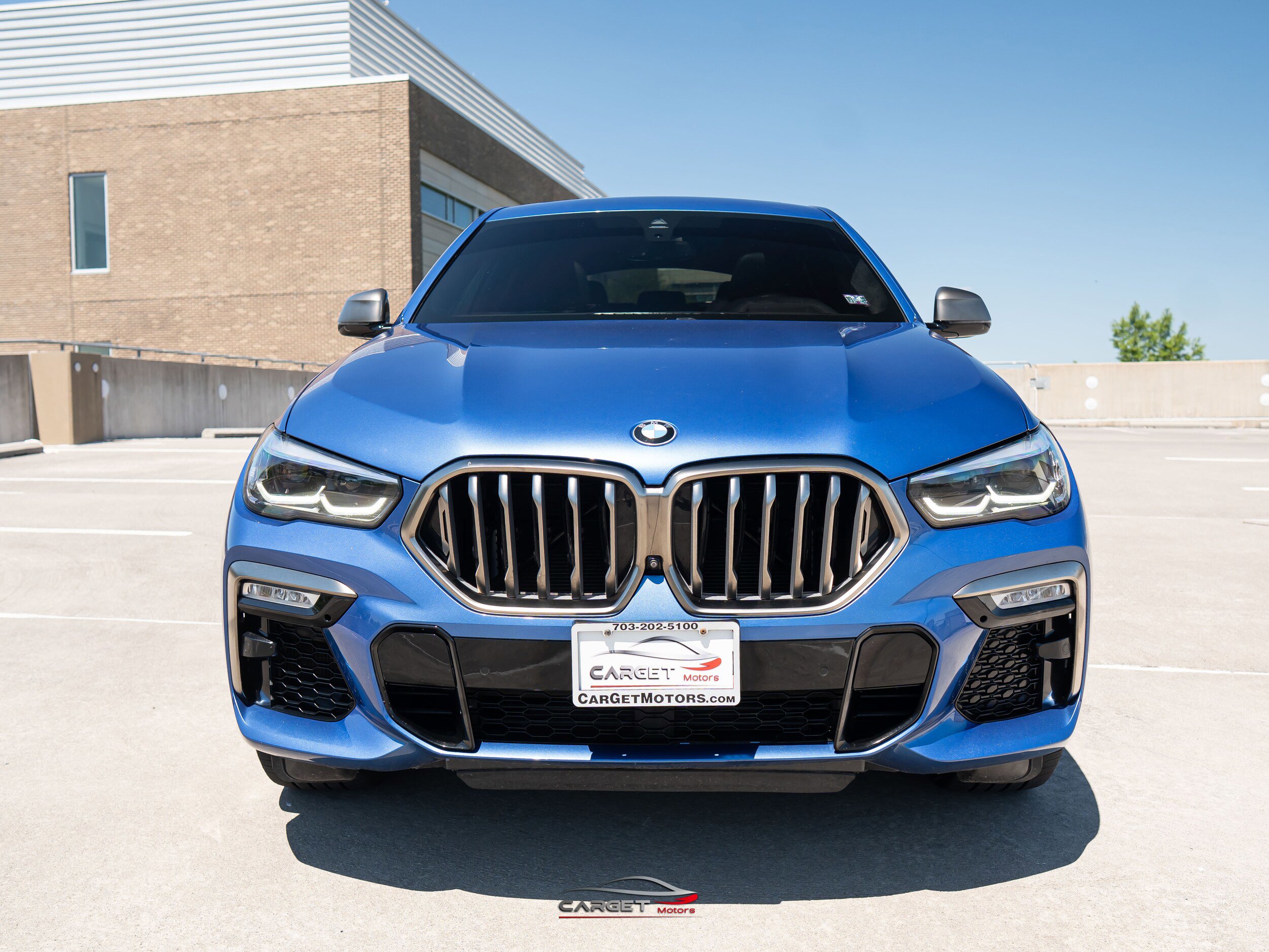 Used 2020 BMW X6 M50i w/ Premium Package AWD/4WD image 2